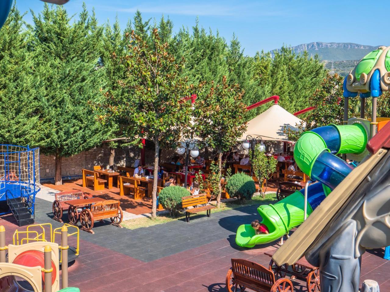 Palmanova Resort Tirana Exterior foto